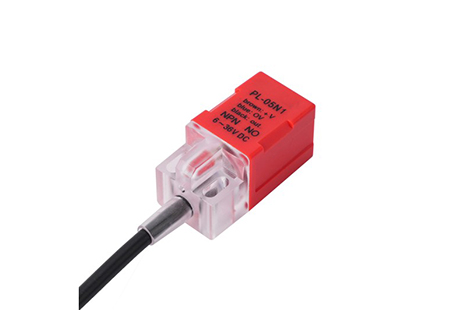 Why Angle Post Type Proximity Switches Are Ideal for Limited-Space Installations